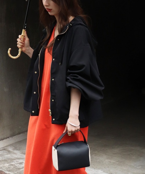 Shelly island(シェリーアイランド)の「マウンテンパーカー(マウンテンパーカー・レディース・ブラック/ホワイト・FREE)」の2枚目の写真