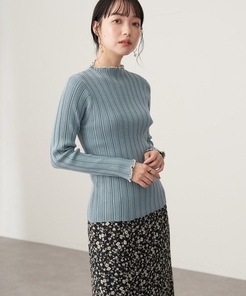 earth music&ecology（アースミュージックアンドエコロジー）の「ランダムリブニットプルオーバー＊（ニット/セーター・レディース・ブラック/サックスブルー/アイボリー/モカ・S/M）」の4枚目の写真