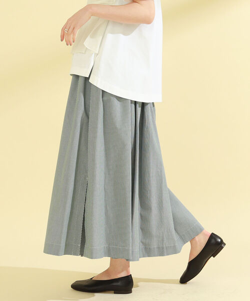 Ray BEAMS（レイビームス）の「GYMPHLEX × Ray BEAMS / 別注 ロング フレア スカート（スカート・レディース・ネイビー/グリーン・14）」の3枚目の写真