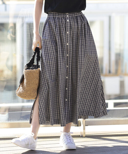 Ray BEAMS（レイビームス）の「GYMPHLEX × Ray BEAMS / 別注 ロング フレア スカート（スカート・レディース・ネイビー/グリーン・14）」の8枚目の写真