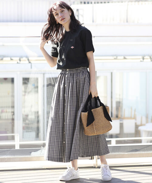 Ray BEAMS（レイビームス）の「GYMPHLEX × Ray BEAMS / 別注 ロング フレア スカート（スカート・レディース・ネイビー/グリーン・14）」の10枚目の写真