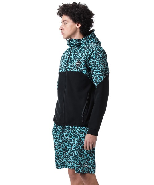 F.C.Real Bristol（エフシーレアルブリストル）の「VENTILATION HOODIE（ブルゾン・メンズ・C/ブラック/グレー/ベージュ/A/B・LARGE/MEDIUM/SMALL/X-LARGE）」の7枚目の写真