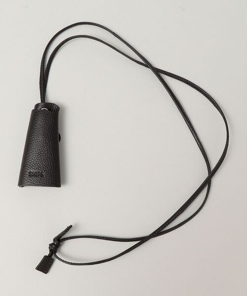 SHIPS（シップス）の「SHIPS: レザー キーリング ネックポーチ（キーケース/キーアクセサリー・メンズ・ブラック/チャコールグレー・ONE SIZE）」の2枚目の写真