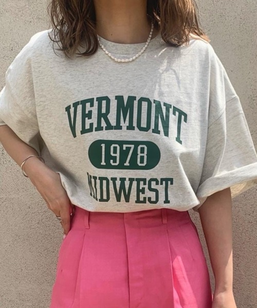 WEGO（ウィゴー）の「WEGO/ヘビーウエイト ユニバーサルカレッジBIGT（Tシャツ/カットソー・メンズ・ダークグリーン/ネイビー/オートミール/グレー系その他/スミクロ・MEDIUM/LARGE）」の4枚目の写真