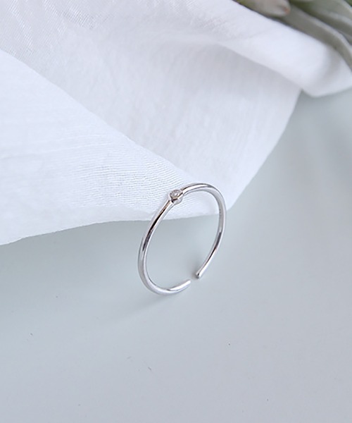 ABBEY MARKET(アビーマーケット)の「Silver925 シルバーリング シンプルリング キュービックジルコニア(リング・レディース・ゴールド/ピンクゴールド/シルバー・FREE)」の3枚目の写真