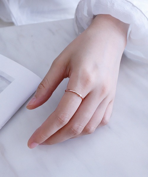 ABBEY MARKET(アビーマーケット)の「Silver925 シルバーリング シンプルリング キュービックジルコニア(リング・レディース・ゴールド/ピンクゴールド/シルバー・FREE)」の6枚目の写真