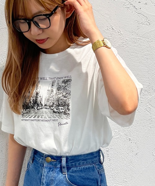 apres jour mignon(アプレジュールミニョン)の「フォトプリントT【ZOZOTOWN限定アイテム】(Tシャツ/カットソー・レディース・ホワイト系その他/オフホワイト/ブラック系その他/ライトイエロー/ブラック・フリー/X-LARGE)」の3枚目の写真