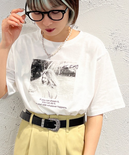 apres jour mignon(アプレジュールミニョン)の「フォトプリントT【ZOZOTOWN限定アイテム】(Tシャツ/カットソー・レディース・ホワイト系その他/オフホワイト/ブラック系その他/ライトイエロー/ブラック・フリー/X-LARGE)」の6枚目の写真