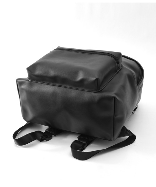 DEVICE+（デバイスプラス）の「DEVICE+ スクエア デイパック リュック バックパック（バックパック/リュック・レディース・ブラック・FREE）」の21枚目の写真