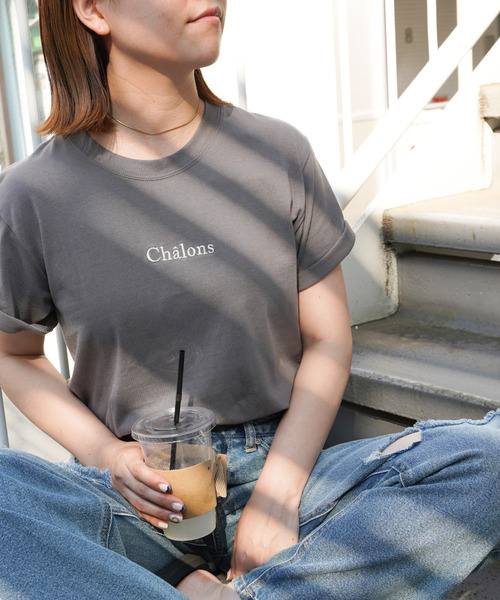 VENCEEXCHANGE(ヴァンスエクスチェンジ)の「USAコットン刺繍ロゴTシャツ(Tシャツ/カットソー・レディース・オフホワイト/グレー/ダークグレー/オリーブ・FREE)」の3枚目の写真