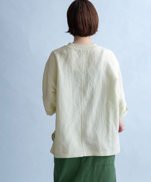 FORK&SPOON（フォークアンドスプーン）の「FORK&SPOON　リネン混布帛Tシャツ（Tシャツ/カットソー・レディース・チャコールグレー/ベージュ/レッド・1）」の4枚目の写真