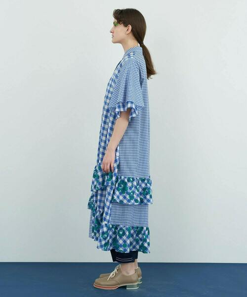 FRAPBOIS(フラボア)の「エアーチェック ワンピース(ワンピース・レディース・ブラック/ブルー・1/0)」の18枚目の写真