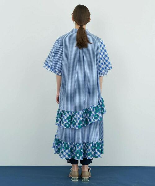 FRAPBOIS(フラボア)の「エアーチェック ワンピース(ワンピース・レディース・ブラック/ブルー・1/0)」の20枚目の写真