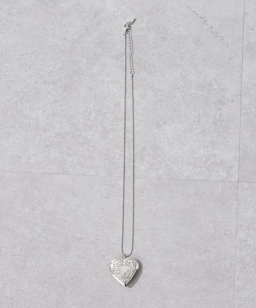 SHENERY（シーナリー）の「【WEB限定】ハートロケットネックレス（ネックレス・レディース・ゴールド/シルバー・FREE）」の15枚目の写真