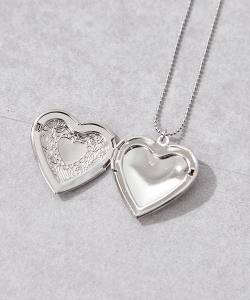 SHENERY（シーナリー）の「【WEB限定】ハートロケットネックレス（ネックレス・レディース・ゴールド/シルバー・FREE）」の7枚目の写真