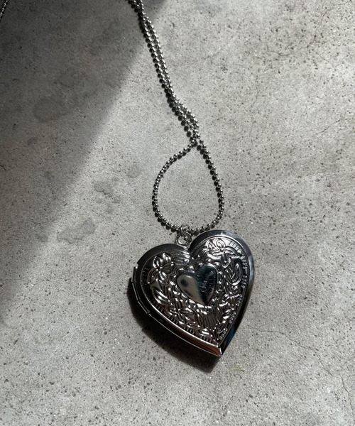 SHENERY（シーナリー）の「【WEB限定】ハートロケットネックレス（ネックレス・レディース・ゴールド/シルバー・FREE）」の16枚目の写真