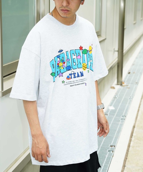 Paragraph（パラグラフ）の「Paragraph(パラグラフ) アーチロゴ スマイル 半袖Tシャツ（Tシャツ/カットソー・メンズ・ライトグレー/パープル/イエロー/ブルー/グリーン/アイボリー/チャコール・FREE）」の3枚目の写真