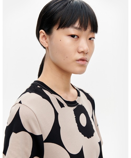 marimekko(マリメッコ)の「Unikko / Petrun dress(ワンピース・レディース・ベージュ系その他・SMALL/X-LARGE/LARGE/MEDIUM/X-SMALL)」の3枚目の写真