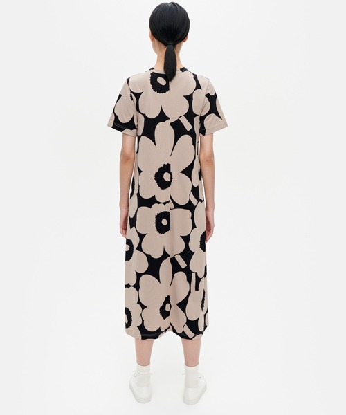 marimekko(マリメッコ)の「Unikko / Petrun dress(ワンピース・レディース・ベージュ系その他・SMALL/X-LARGE/LARGE/MEDIUM/X-SMALL)」の5枚目の写真