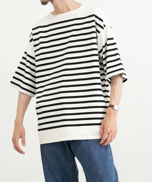 URBAN RESEARCH（アーバンリサーチ）の「リラックスボートネックボーダーショートスリーブ（Tシャツ/カットソー・メンズ・ブルー系その他/ブラック系その他/ホワイト系その他・LARGE/MEDIUM/SMALL）」の3枚目の写真