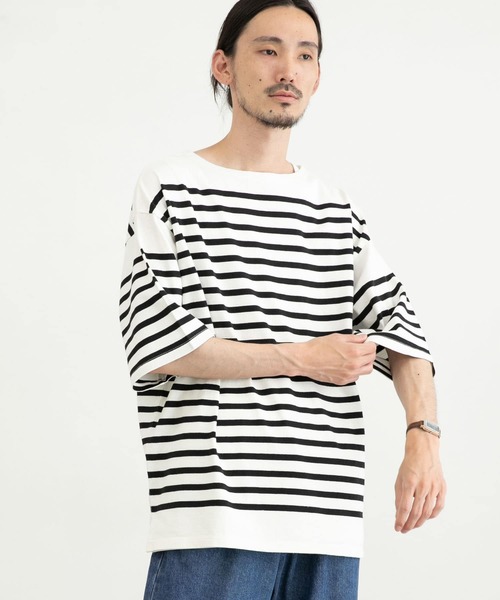 URBAN RESEARCH（アーバンリサーチ）の「リラックスボートネックボーダーショートスリーブ（Tシャツ/カットソー・メンズ・ブルー系その他/ブラック系その他/ホワイト系その他・LARGE/MEDIUM/SMALL）」の22枚目の写真