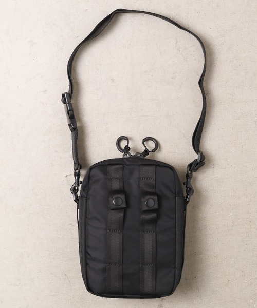 MAKAVELIC（マキャベリック）の「《MAKAVELIC》VERTICAL SHOULDER BAG（ショルダーバッグ・メンズ・ブラック・FREE）」の3枚目の写真