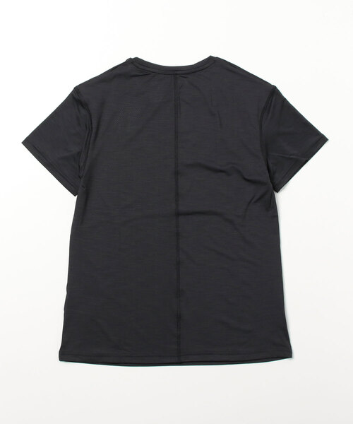 Reebok（リーボック）の「アクティブチル アスレチック Tシャツ / Activchill Athletic T-Shirt（Tシャツ/カットソー・レディース・ブラック・X-LARGE/SMALL/MEDIUM/LARGE/X-SMALL）」の6枚目の写真