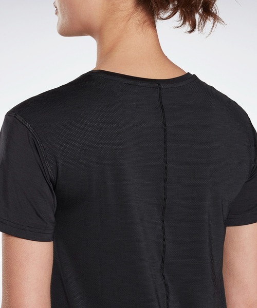 Reebok（リーボック）の「アクティブチル アスレチック Tシャツ / Activchill Athletic T-Shirt（Tシャツ/カットソー・レディース・ブラック・X-LARGE/SMALL/MEDIUM/LARGE/X-SMALL）」の4枚目の写真