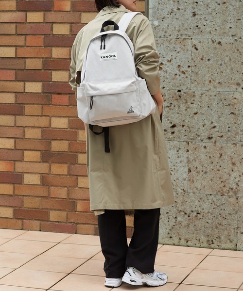 KANGOL（カンゴール）の「【KANGOL】定番デイパック　KGSA-BG00195（バックパック/リュック・メンズ・ブラック/ベージュ/グレー・FREE）」の6枚目の写真