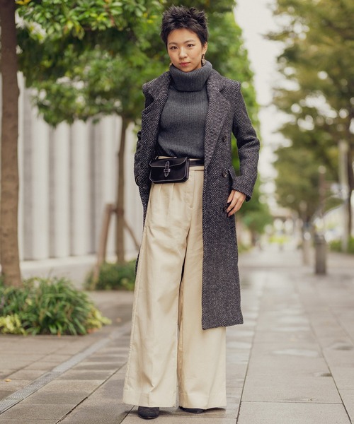 Banana Republic(バナナリパブリック)の「ウルトラワイド チノパンツ(チノパンツ・レディース・ベージュ/その他・2/4/6/00)」の3枚目の写真