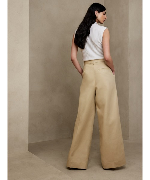 Banana Republic(バナナリパブリック)の「ウルトラワイド チノパンツ(チノパンツ・レディース・ベージュ/その他・2/4/6/00)」の12枚目の写真