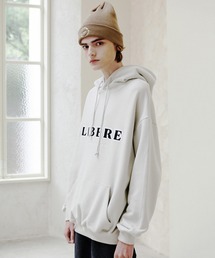 LIBERE（リベーレ）の「LIBERE リベーレ / LOGO HOODIE ロゴプリントビッグシルエットパーカー / 225240-225241（パーカー）」