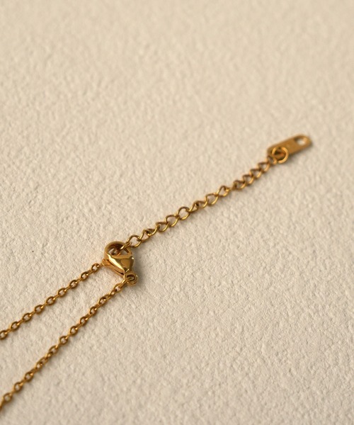 IAMUSE（アイアミューズ）の「金属アレルギー対応 ノットモチーフネックレス S0792【IAMUSE】（ネックレス・レディース・ゴールド・FREE）」の9枚目の写真