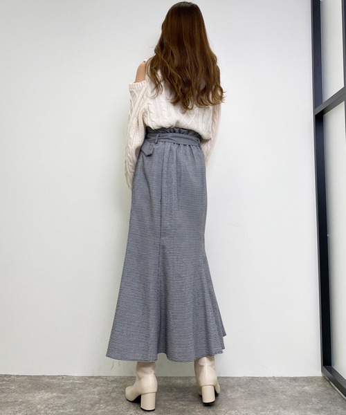 INGNI(イング)の「肩開きオフタートルケーブル/ニット(ニット/セーター・レディース・アイボリー/グレー系その他/ピンクベージュ・M)」の6枚目の写真
