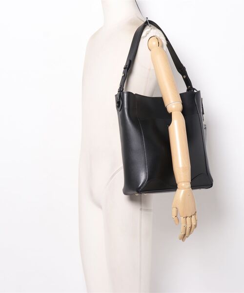 Samantha Thavasa（サマンサタバサ）の「パスケース付き ワンショルダーバッグ（ショルダーバッグ・レディース・キャメル/ダークグレー/ブラック・FREE）」の17枚目の写真