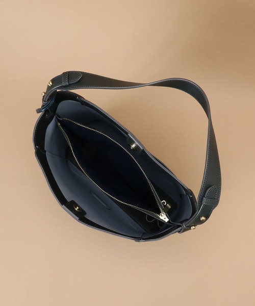 Samantha Thavasa（サマンサタバサ）の「パスケース付き ワンショルダーバッグ（ショルダーバッグ・レディース・キャメル/ダークグレー/ブラック・FREE）」の7枚目の写真