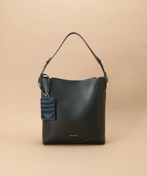 Samantha Thavasa（サマンサタバサ）の「パスケース付き ワンショルダーバッグ（ショルダーバッグ・レディース・キャメル/ダークグレー/ブラック・FREE）」の13枚目の写真