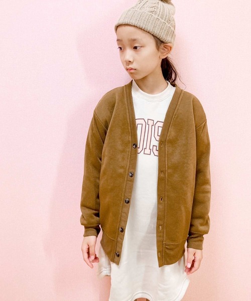 THE CASUAL（カジュアル）の「裏起毛　無地カーディガン（カーディガン/ボレロ・キッズ・ブラック/ブラウン/グレイッシュベージュ/ヘザーチャコール/キャメル/ダークグリーン/杢グレー/チャコール/ベージュ/ネイビー・140cm/160cm/120cm/110cm/130cm/150cm）」の18枚目の写真