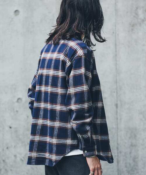 URBAN RESEARCH Sonny Label（アーバンリサーチサニーレーベル）の「チェックネルボタンダウンシャツ（シャツ/ブラウス・メンズ・カーキ/ブラウン/ネイビー・MEDIUM/LARGE）」の20枚目の写真