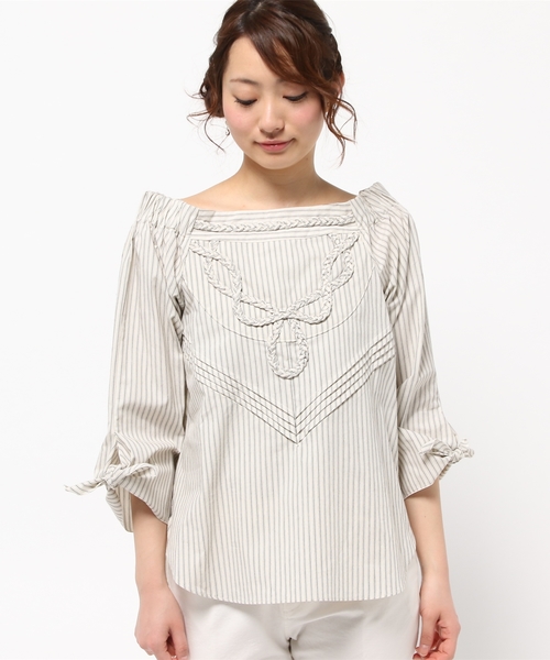 Language(ランゲージ)の「【Language】 編みこみオフショルプルオーバー(シャツ/ブラウス・レディース・ホワイト系/ベージュ系/ダルブルー系・38)」の11枚目の写真