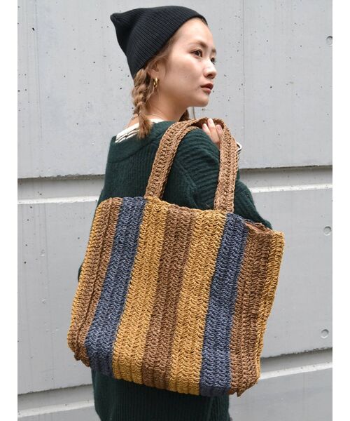 Ungrid（アングリッド）の「雑材ストライプカラーバッグ（トートバッグ・レディース・ダークブラウン/オレンジ・FREE）」の3枚目の写真