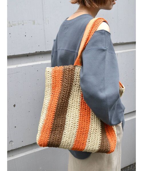 Ungrid（アングリッド）の「雑材ストライプカラーバッグ（トートバッグ・レディース・ダークブラウン/オレンジ・FREE）」の6枚目の写真