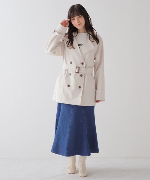 Honeys（ハニーズ）の「撥水加工ハーフ丈トレンチコート（トレンチコート・レディース・ベージュ/ピンク/アイボリー/グレイッシュベージュ・S/M/L/LL）」の21枚目の写真