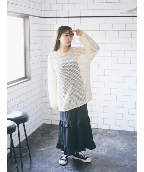 earth music&ecology（アースミュージックアンドエコロジー）の「メッシュ編みニットプルオーバー（ニット/セーター・レディース・グレイッシュブルー/ブラック/アイボリー/ライラック・FREE）」の11枚目の写真