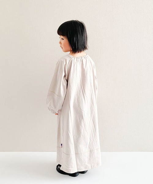 CIAOPANIC TYPY(チャオパニックティピー)の「■【KIDS】USAコットン配色ステッチワンピース(ワンピース・キッズ・グリーン/チャコールグレー/ベージュ系その他・S/L/M/XL/XXL)」の18枚目の写真