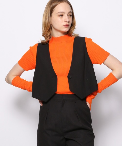 FOREVER 21(フォーエバー トゥエンティーワン)の「【MODE】クロップドVネックジレ(ベスト・レディース・ブラック・FREE)」の10枚目の写真
