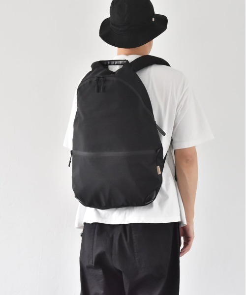 CRONY.(クルーニー)の「【CRONY. /クルニー】 Daypack-2(バックパック/リュック・メンズ・ブラック/カーキ/アイボリー・FREE)」の3枚目の写真