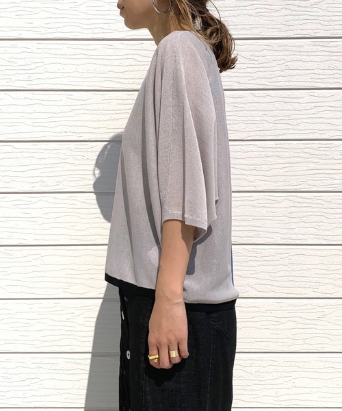 Q(キュー)の「バイカラーリラックスニット(ニット/セーター・レディース・ライトグレー/ブラック・MEDIUM)」の8枚目の写真