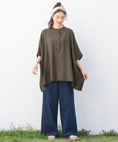 Viola e Viola(ヴィオラエヴィオラ)の「楊柳素材ゆるシルエットブラウス(シャツ/ブラウス・レディース・チャコール/オリーブ/ブラック・M/L/LL/3L)」の6枚目の写真