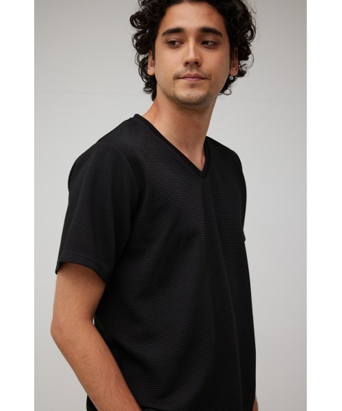 AZUL by moussy(アズールバイマウジー)の「TUCK JACQUARD V/N Tシャツ/タックジャガードブイネックTシャツ(Tシャツ/カットソー・メンズ・サックスブルー/グレー/ホワイト/ブラック・MEDIUM/SMALL/LARGE)」の14枚目の写真